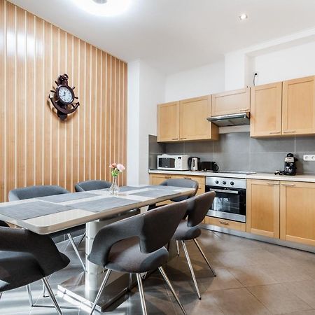 Bpr Timber Loft Home With Balcony Budapest Eksteriør bilde