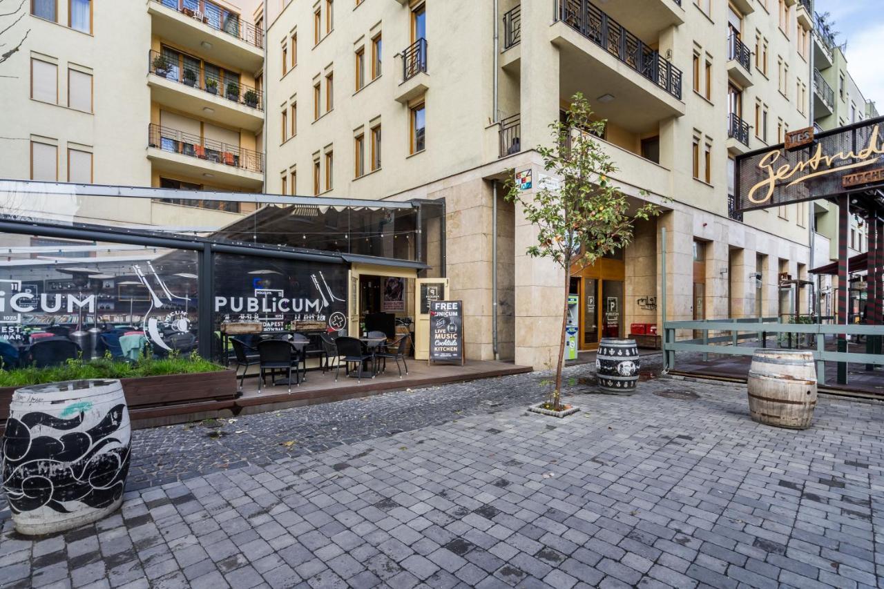 Bpr Timber Loft Home With Balcony Budapest Eksteriør bilde