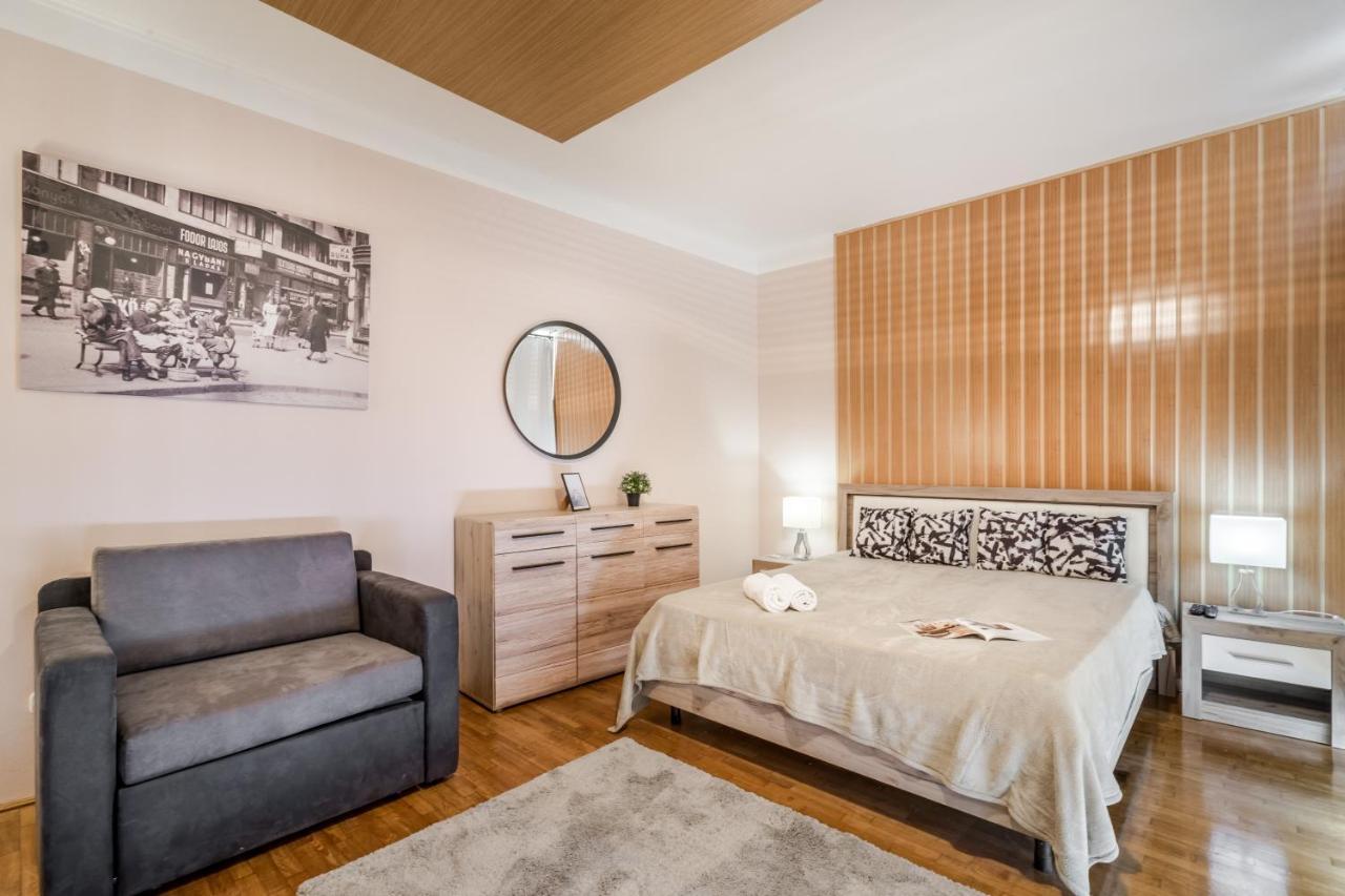 Bpr Timber Loft Home With Balcony Budapest Eksteriør bilde