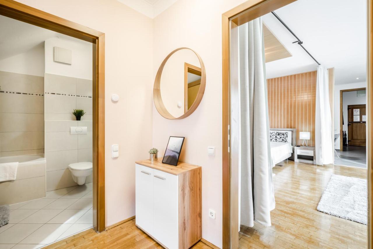 Bpr Timber Loft Home With Balcony Budapest Eksteriør bilde