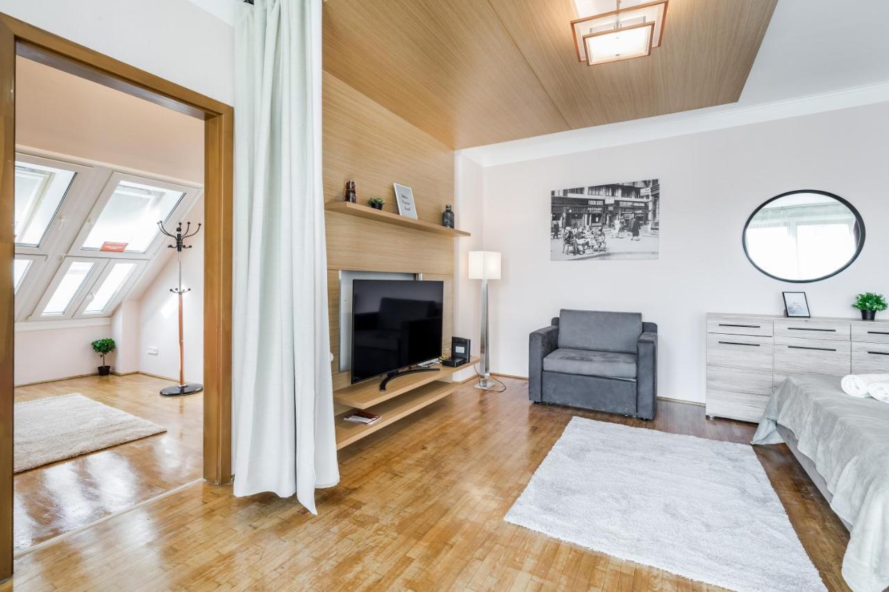 Bpr Timber Loft Home With Balcony Budapest Eksteriør bilde